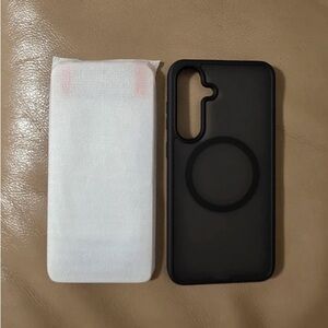 Apple Black Phone Case with Ring Grip